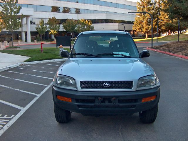 Toyota RAV4 1997 photo 1