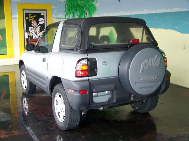 Toyota RAV4 1998 photo 11