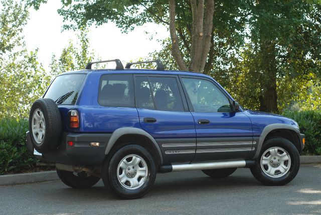 Toyota RAV4 1998 photo 4