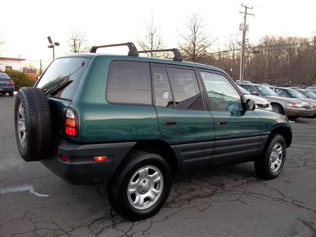 Toyota RAV4 1998 photo 1