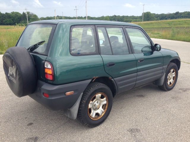 Toyota RAV4 1998 photo 2