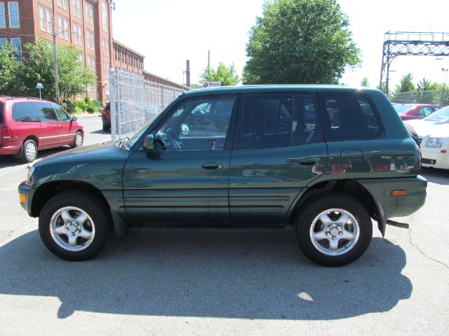 Toyota RAV4 1999 photo 2