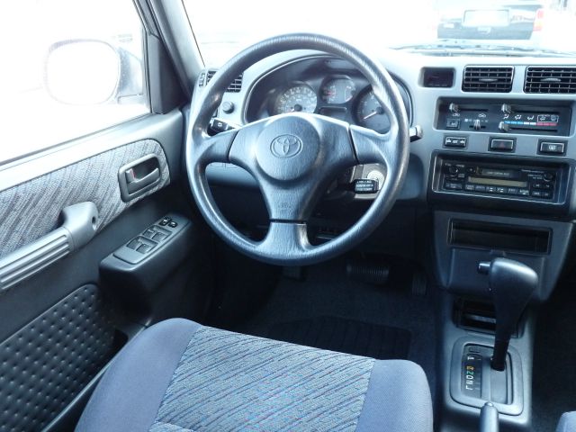 Toyota RAV4 1999 photo 12