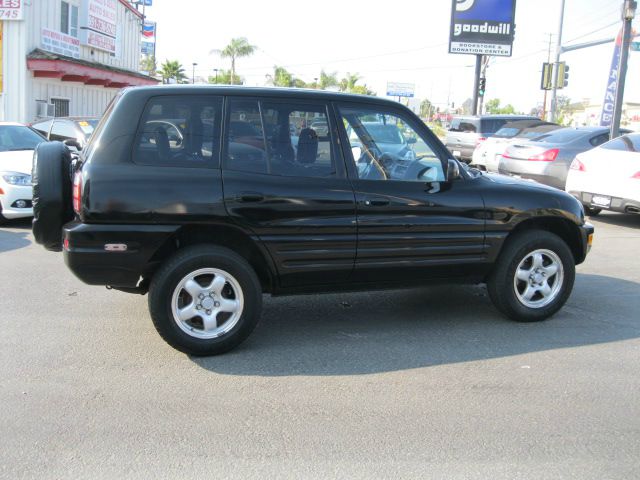 Toyota RAV4 1999 photo 2