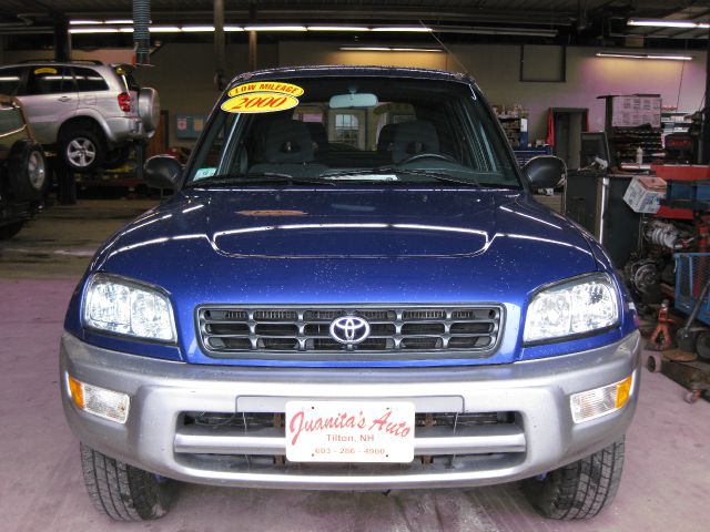 Toyota RAV4 2000 photo 2