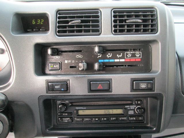 Toyota RAV4 2000 photo 30