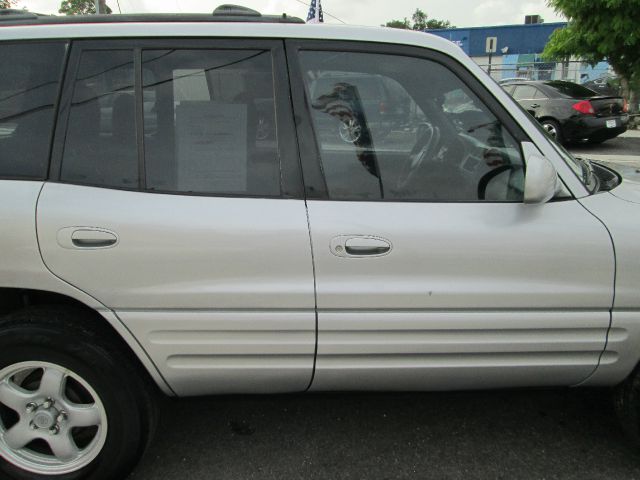 Toyota RAV4 2000 photo 43