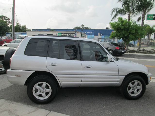 Toyota RAV4 2000 photo 44