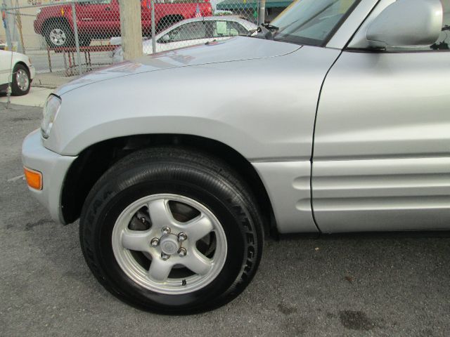 Toyota RAV4 2000 photo 8