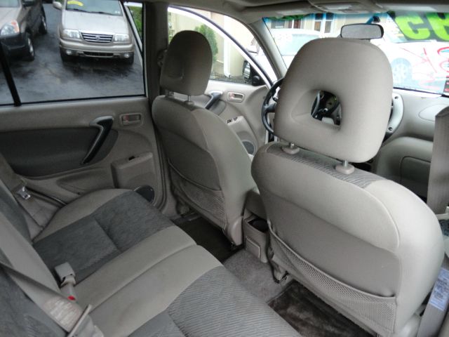 Toyota RAV4 2001 photo 2