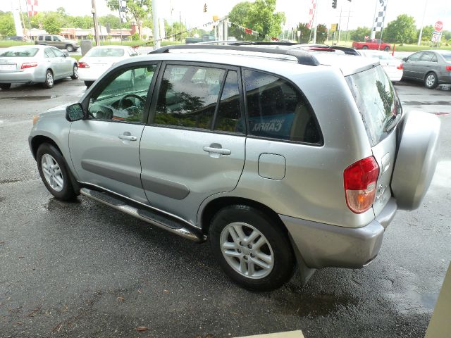 Toyota RAV4 4wd SUV