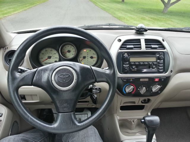 Toyota RAV4 2001 photo 3