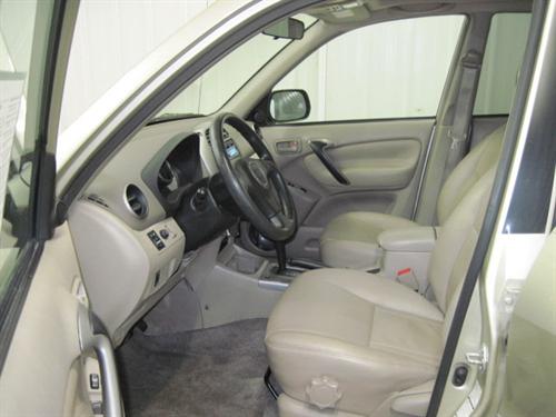 Toyota RAV4 2001 photo 2