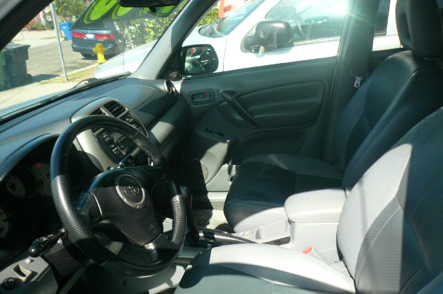 Toyota RAV4 2001 photo 2