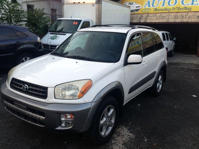 Toyota RAV4 2001 photo 2