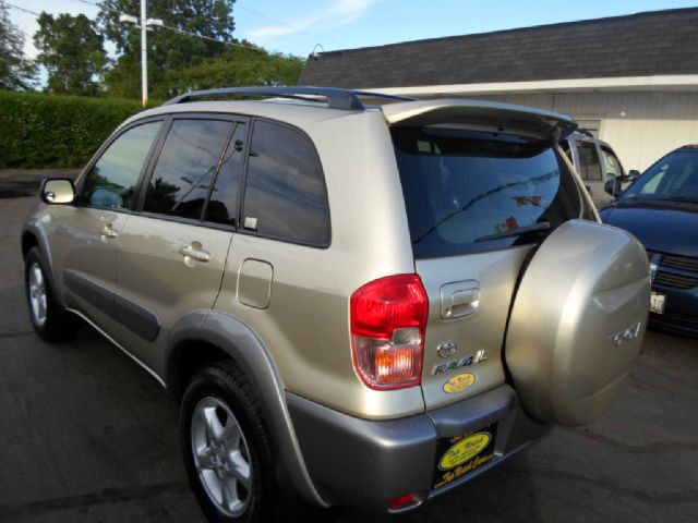 Toyota RAV4 2001 photo 3