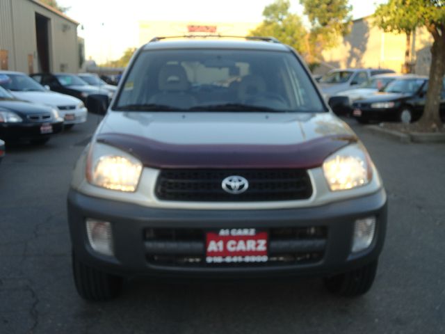 Toyota RAV4 2001 photo 2