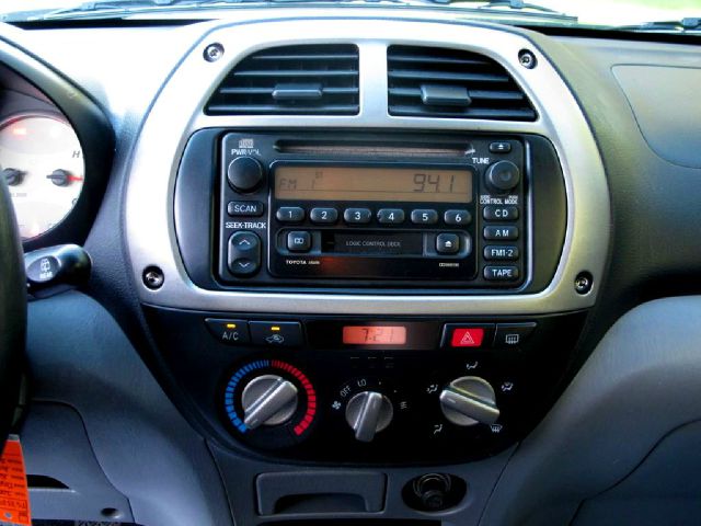 Toyota RAV4 2001 photo 13