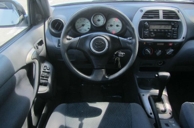 Toyota RAV4 2001 photo 17