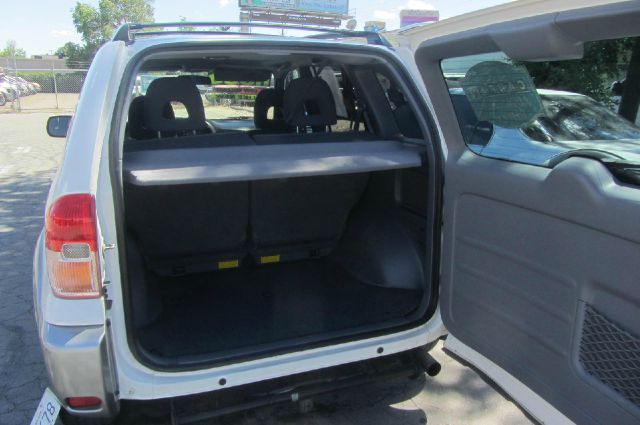 Toyota RAV4 2001 photo 2