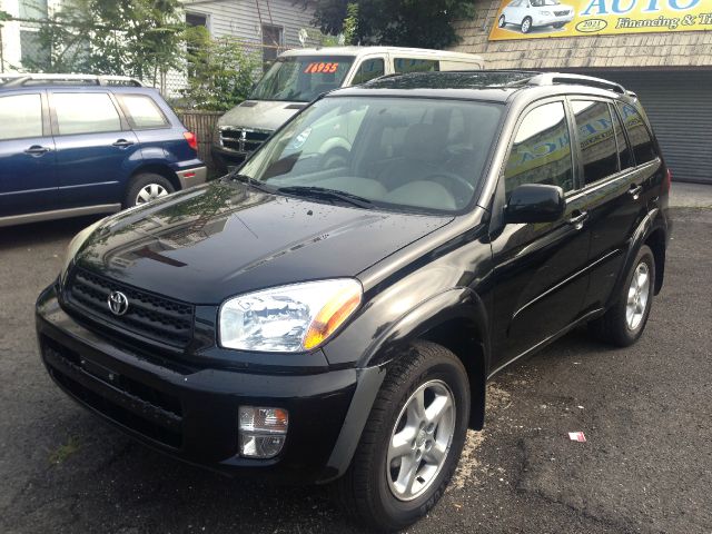 Toyota RAV4 2002 photo 2