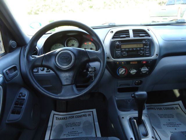 Toyota RAV4 2002 photo 10