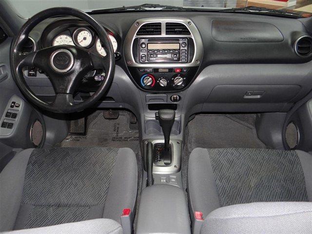 Toyota RAV4 2002 photo 2