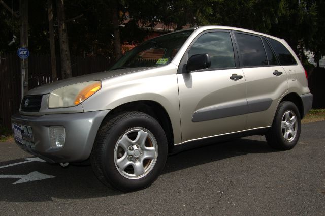 Toyota RAV4 2002 photo 2