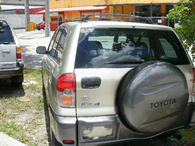 Toyota RAV4 2002 photo 2