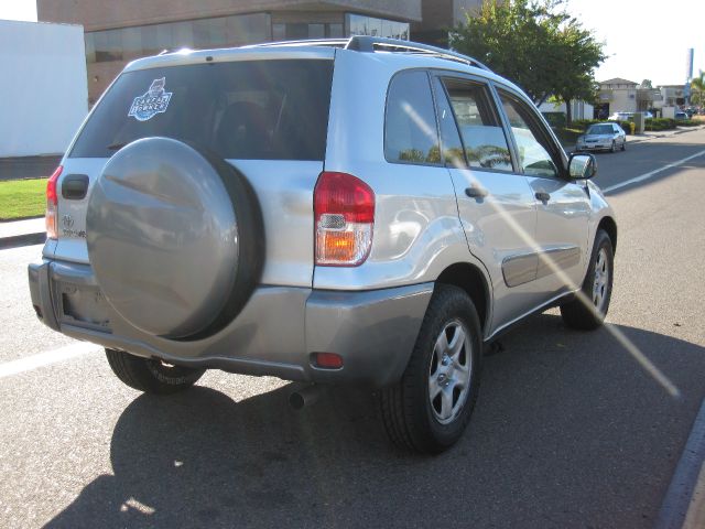 Toyota RAV4 2002 photo 4