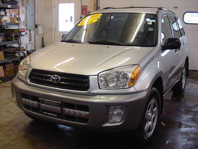 Toyota RAV4 2003 photo 2