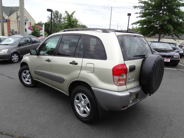 Toyota RAV4 2003 photo 1