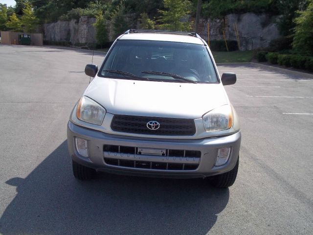 Toyota RAV4 2003 photo 2