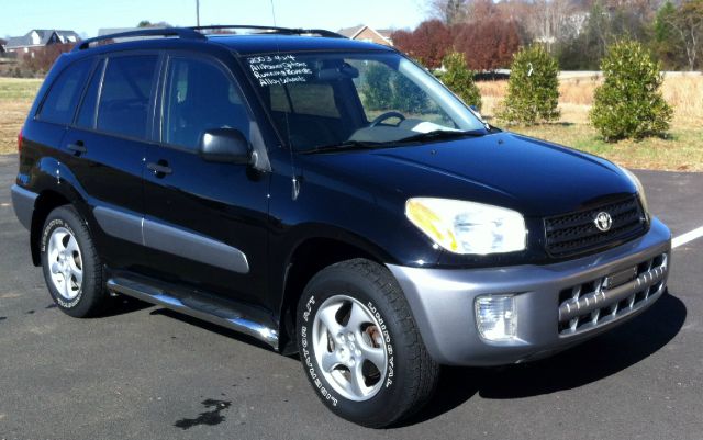 Toyota RAV4 2003 photo 2