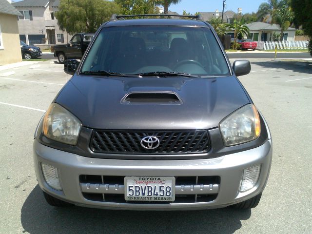 Toyota RAV4 2003 photo 4