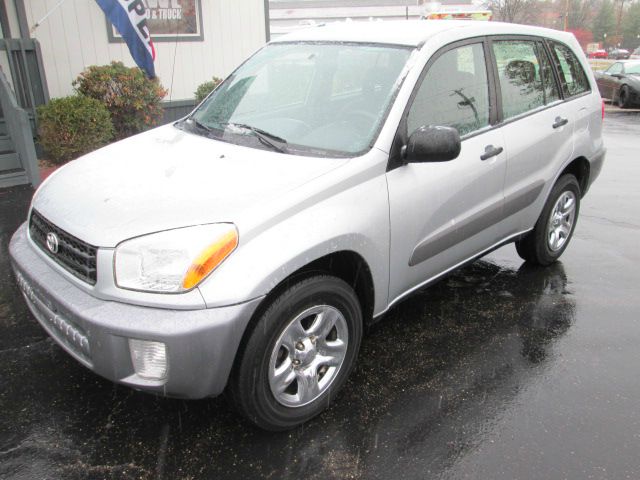 Toyota RAV4 2003 photo 2