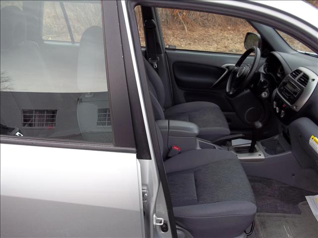 Toyota RAV4 2003 photo 3