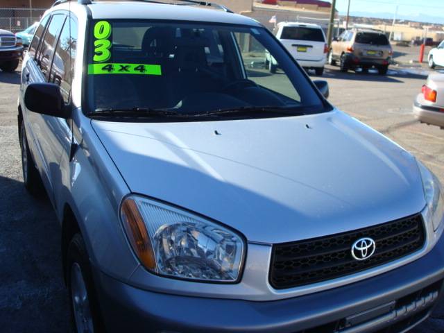 Toyota RAV4 2003 photo 2