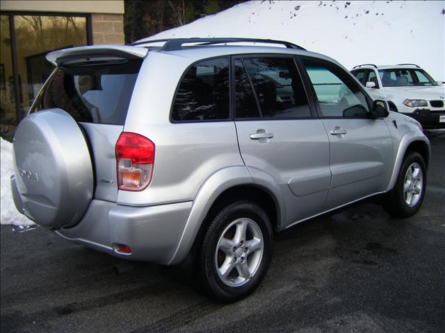 Toyota RAV4 2003 photo 2