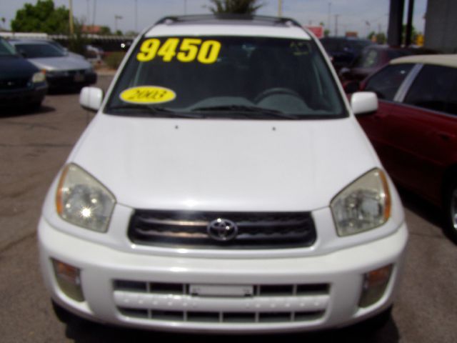 Toyota RAV4 2003 photo 2