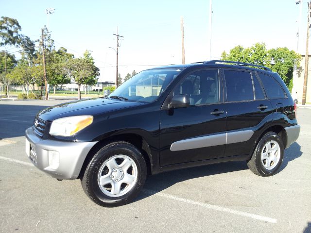 Toyota RAV4 2003 photo 2