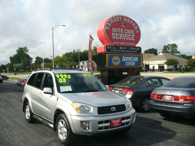 Toyota RAV4 2003 photo 4