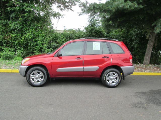 Toyota RAV4 2003 photo 2