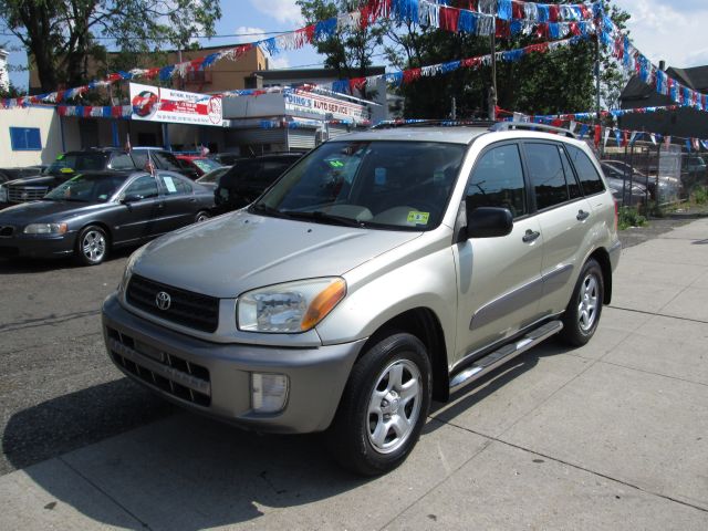 Toyota RAV4 2003 photo 3