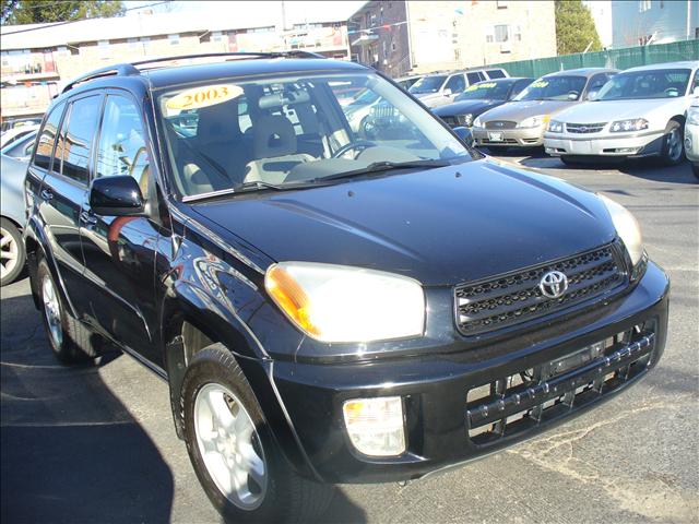 Toyota RAV4 2003 photo 2