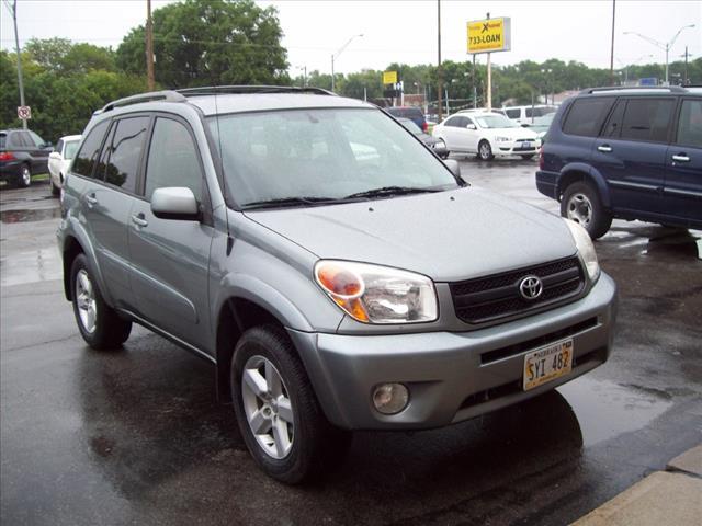 Toyota RAV4 2004 photo 2