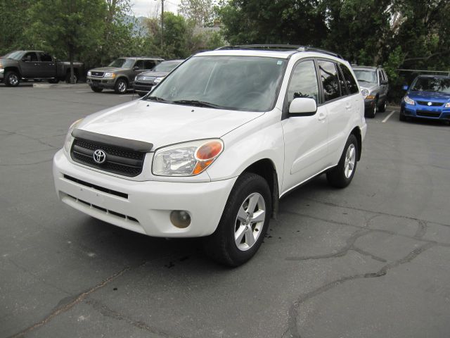 Toyota RAV4 2004 photo 4