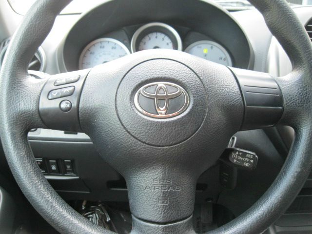 Toyota RAV4 2004 photo 17