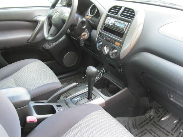 Toyota RAV4 2004 photo 6