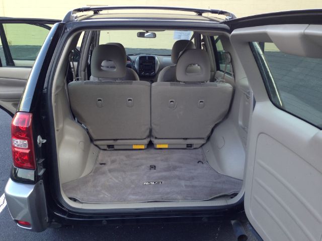 Toyota RAV4 2004 photo 30